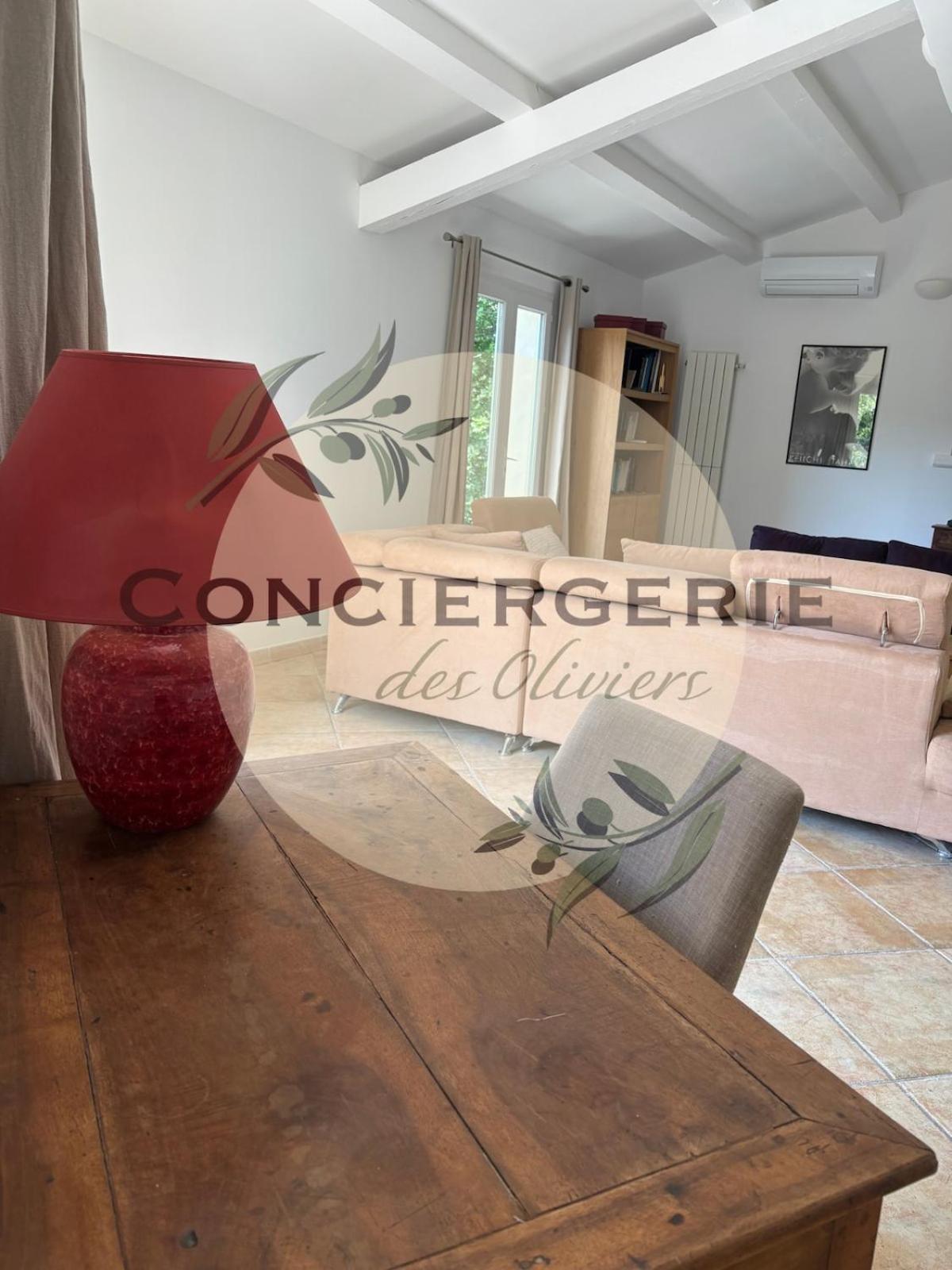 Villa Avec Piscine Belgentier Ngoại thất bức ảnh